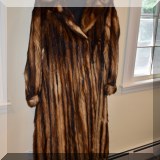 H15. Fur coat. 